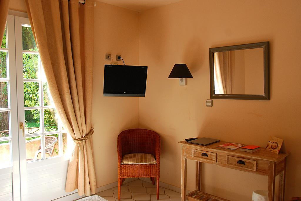 Hotel Les Mazets Des Roches ตาฮาสคอง ห้อง รูปภาพ