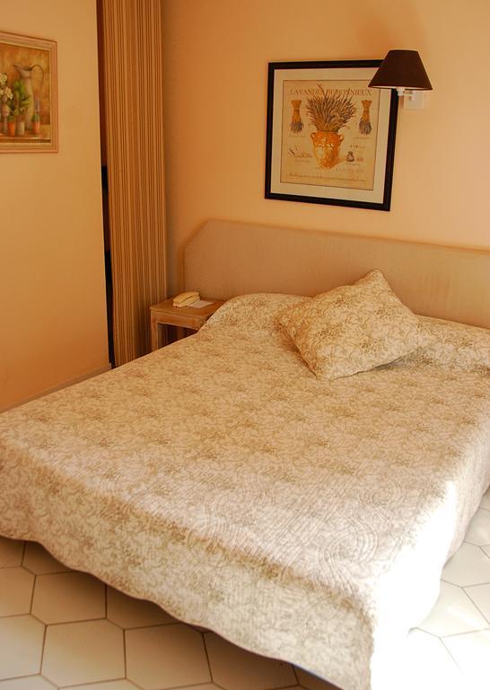 Hotel Les Mazets Des Roches ตาฮาสคอง ห้อง รูปภาพ