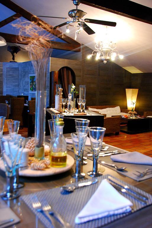 Hotel Les Mazets Des Roches ตาฮาสคอง ภายนอก รูปภาพ