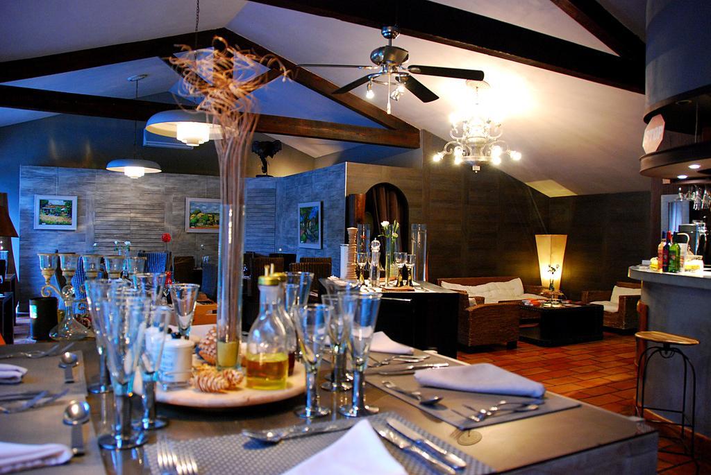 Hotel Les Mazets Des Roches ตาฮาสคอง ภายนอก รูปภาพ