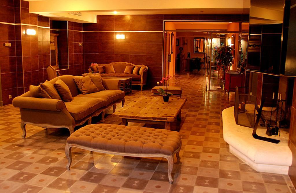 Hotel Les Mazets Des Roches ตาฮาสคอง ภายนอก รูปภาพ