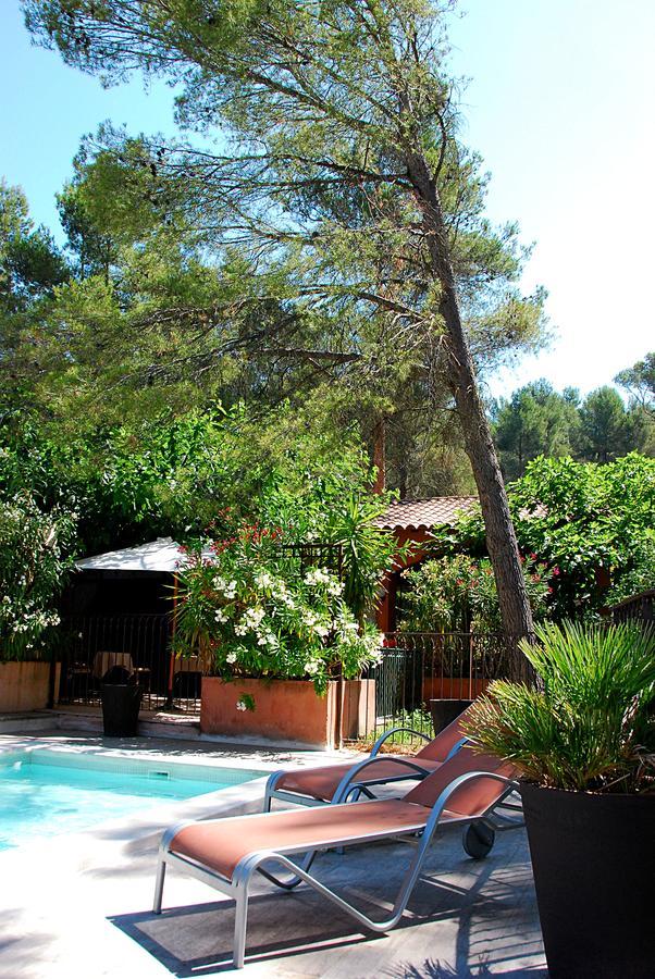 Hotel Les Mazets Des Roches ตาฮาสคอง ภายนอก รูปภาพ