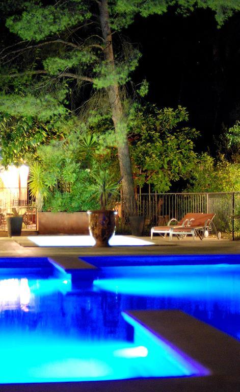 Hotel Les Mazets Des Roches ตาฮาสคอง ภายนอก รูปภาพ