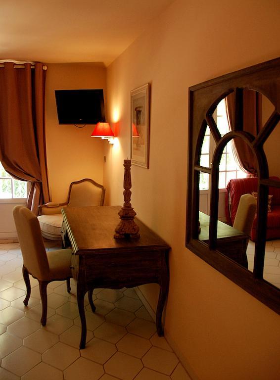 Hotel Les Mazets Des Roches ตาฮาสคอง ภายนอก รูปภาพ